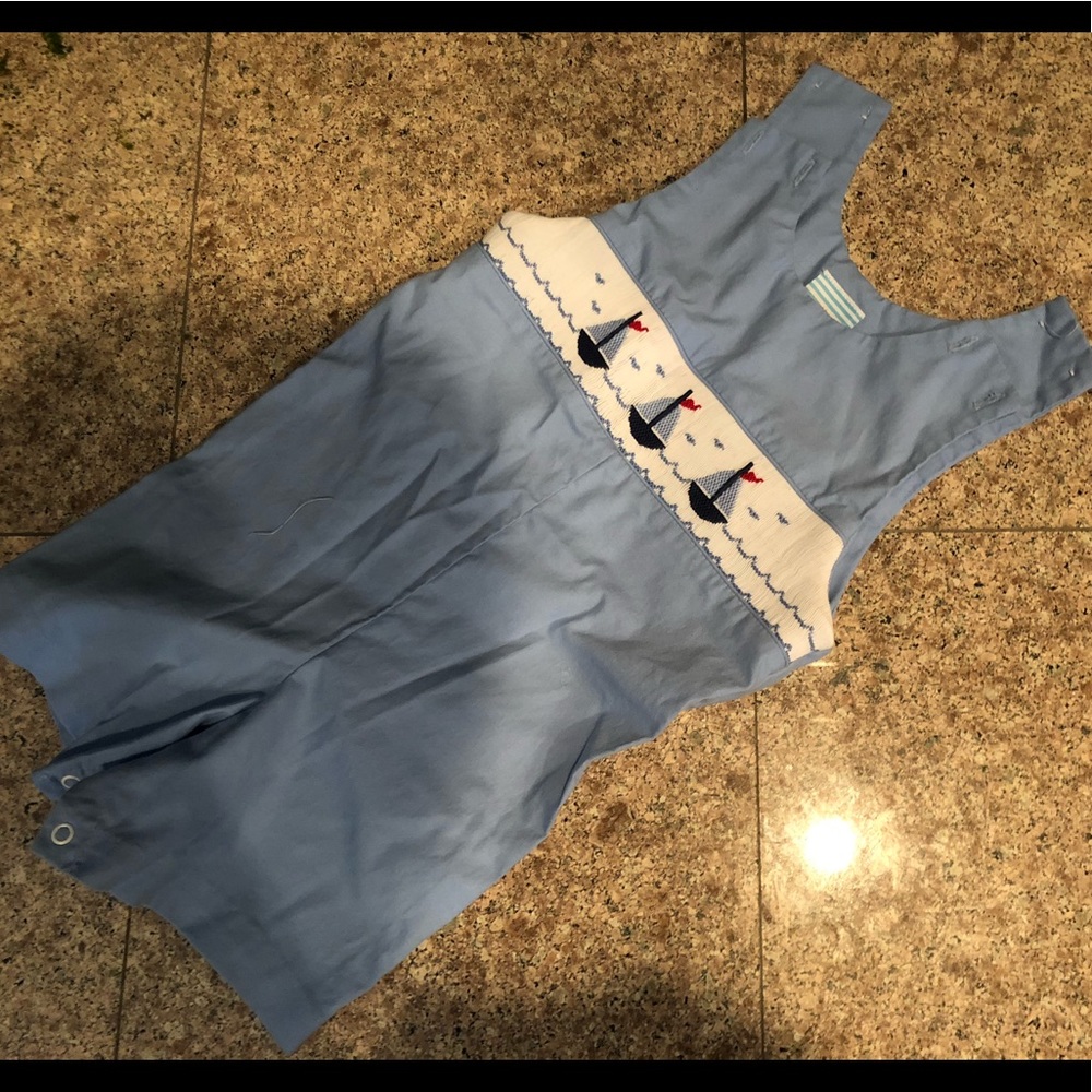 Boys Blue ⛵️ sailboat shortall •smocked•